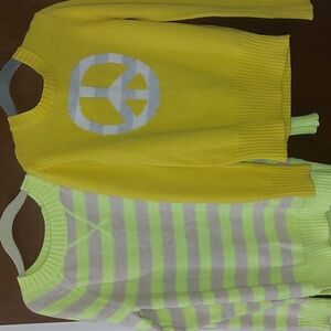 2 Old Navy girls sweaters